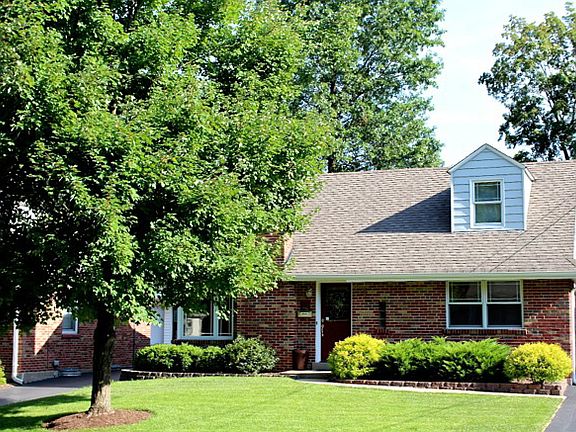 4th image of 904 Dwyer Ave
