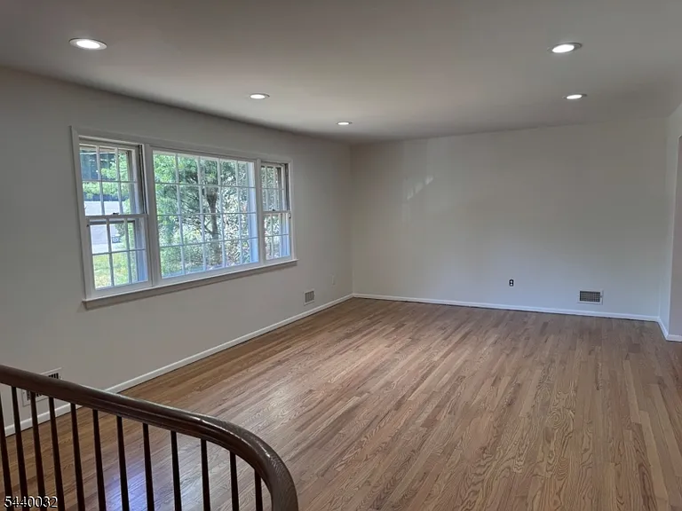 76 Cider Mill Rd — Photo 5