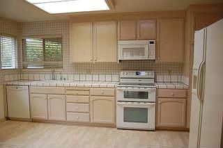 5th image of 122 Juneberry Ct