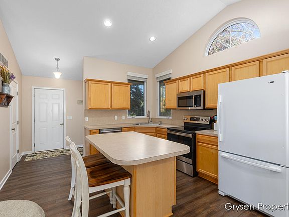 5th image of 7479 Chino Valley Dr SW #137