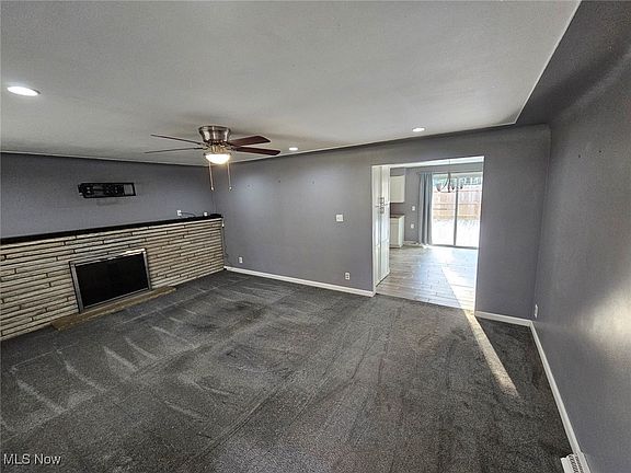 3rd image of 3360 Estates Cir