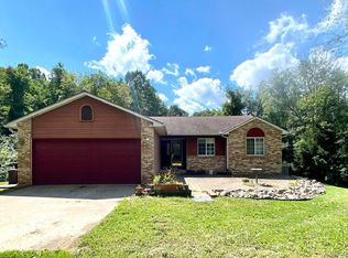 8464 Turner Rd, Fenton, MI 48430