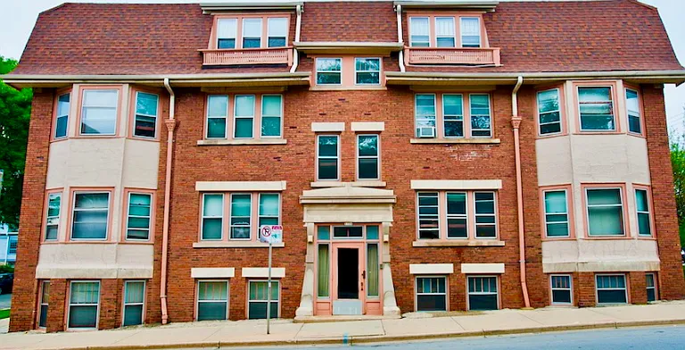 1704 E Locust St #1 — Photo 18
