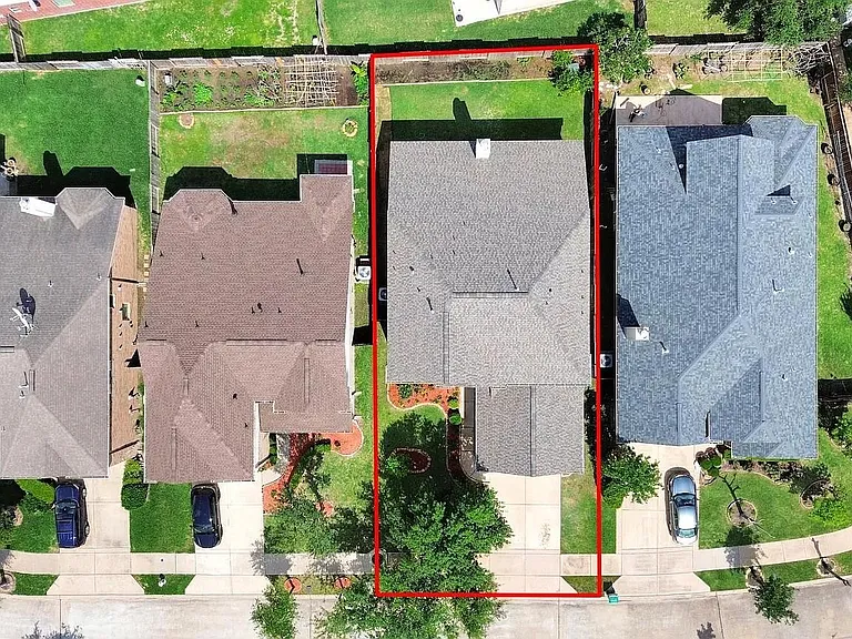 6315 Bain Dr — Photo 45