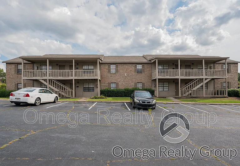Lakeridge Apartments — Photo 15