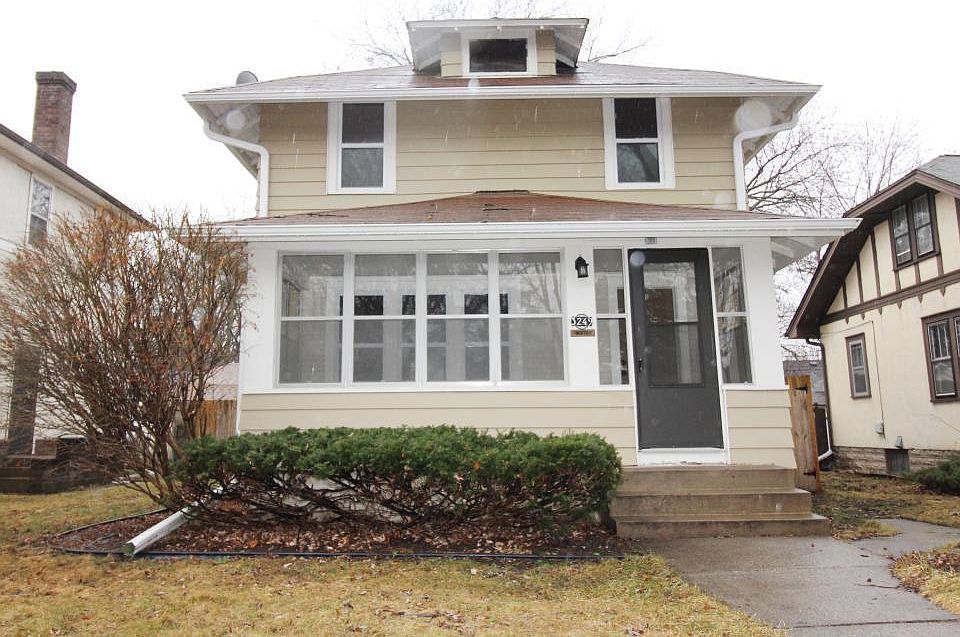 1st image of 3249 Sheridan Ave N