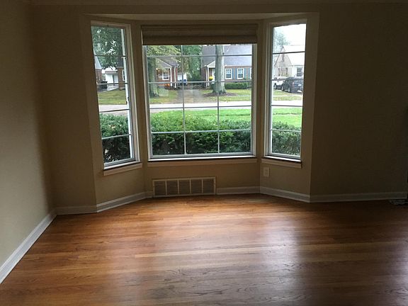 2nd image of 549 Huntmere Dr