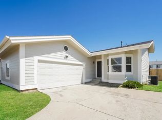 4784 Blackhawk Way, Denver, CO 80239