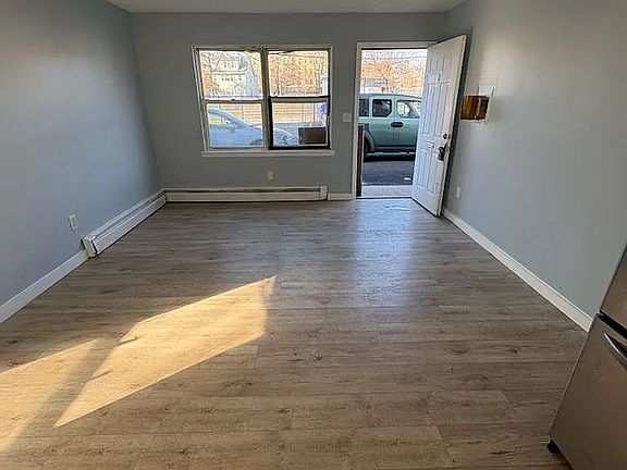4th image of 267 Park Ave #5C
