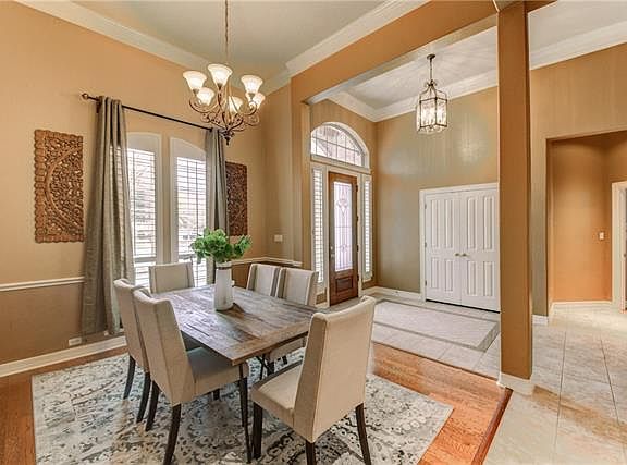 5th image of 2339 Berwick Dr