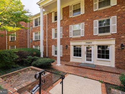 7621 Provincial Dr APT 304, Mclean, VA, 22102