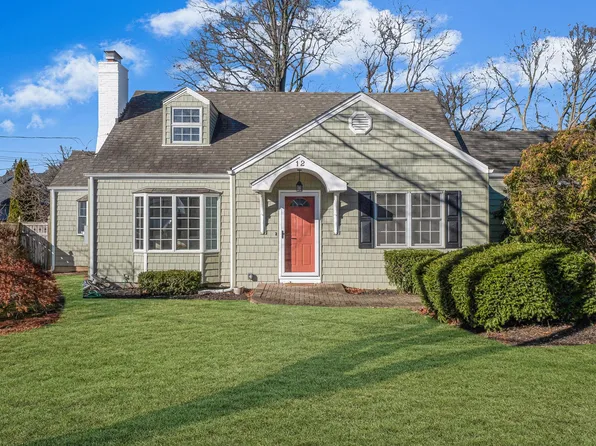 12 Lee Street, Huntington, NY 11743