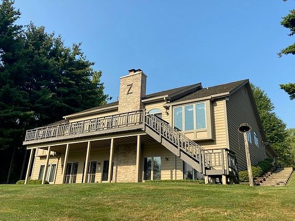 2nd image of 1406 Park Lane Dr