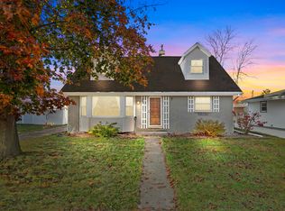 1125 Reichow St, Oshkosh, WI 54902