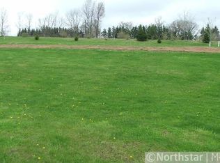 1057 Parkview Ln, Victoria, MN 55386