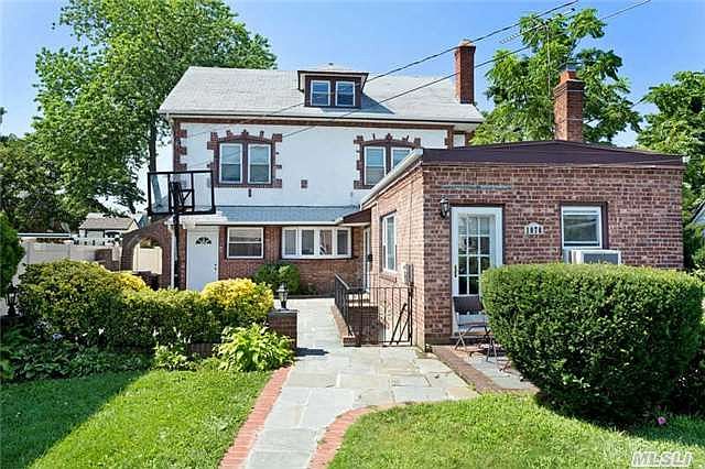 1st image of 1076 Highland Pl