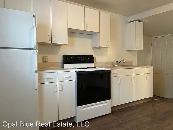 2nd image of 2531 Virginia Ave Unit 5