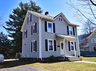 9 Elliot St, Easthampton, MA 01027