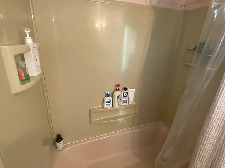 2889 Pawtucket Ave #1R — Photo 6