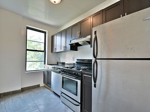 3rd image of 249 13th St APT 17
