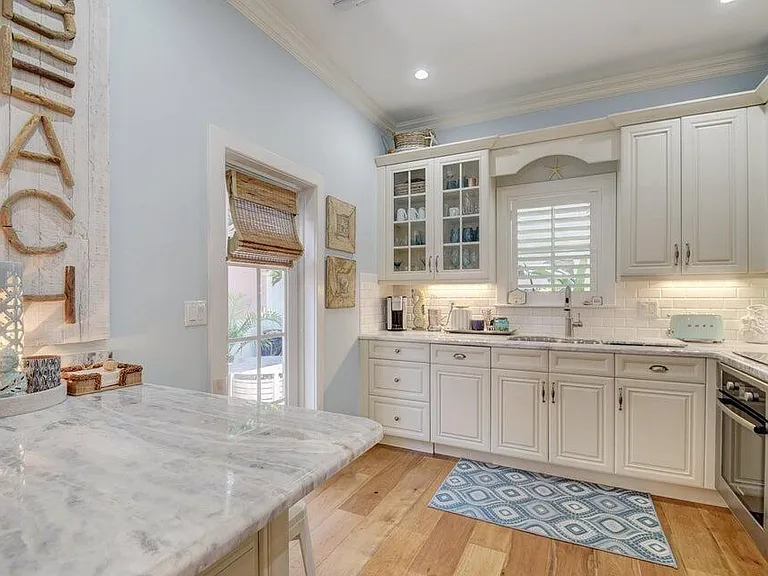 2225 S Ocean Blvd — Photo 9