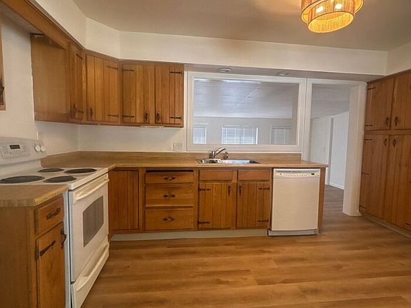 5th image of 8020 W 45th Pl