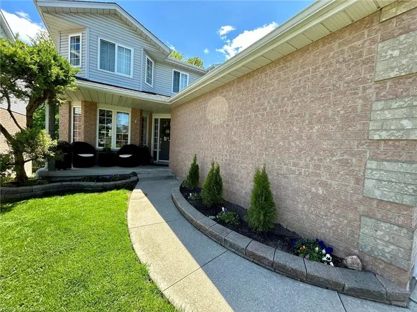 6 Ardwood Pl, Kitchener, ON N2A 4C3