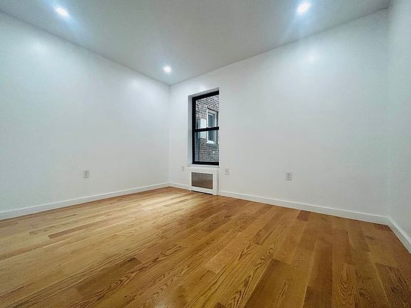 5th image of 165 W 9th St #1