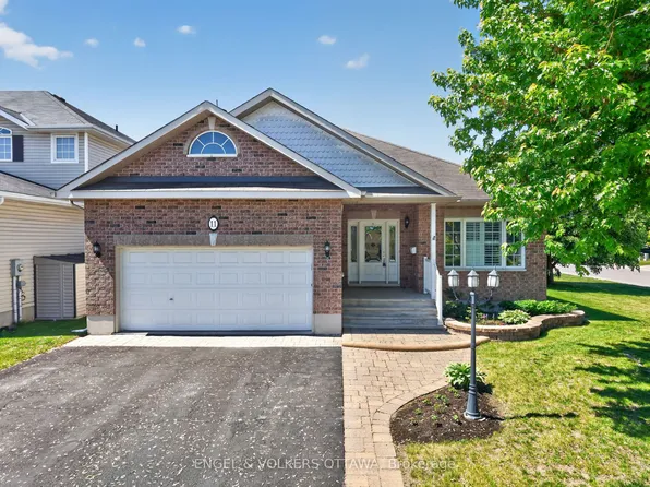 11 Frieday St, Arnprior, ON K7S 0A5