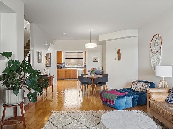 3rd image of 60 Dallas Rd #13