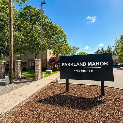 Parkland Manor Photo 1