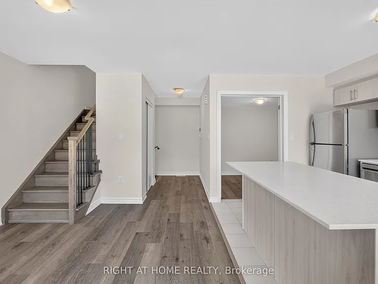 9 Silo Mews — Photo 9