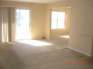 6 Gina Ct #706, East Hanover, NJ 07936