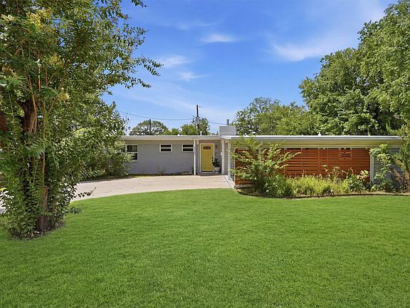 2nd image of 8255 Longford Dr