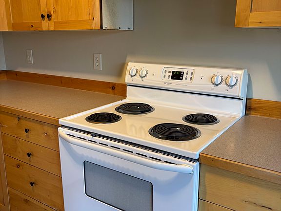 5th image of 607 Professional Dr APT D