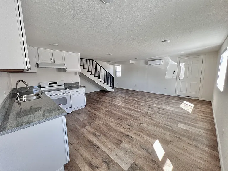 14475 Foothill Blvd #10 — Photo 3