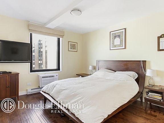 5th image of 1601 3rd Ave APT 27G