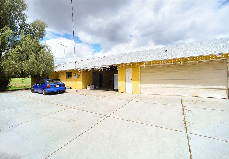 1st image of 21970 Mountain Ave