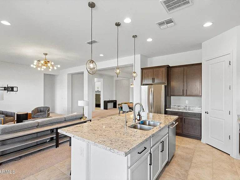 10812 E Tesla Ave — Photo 5
