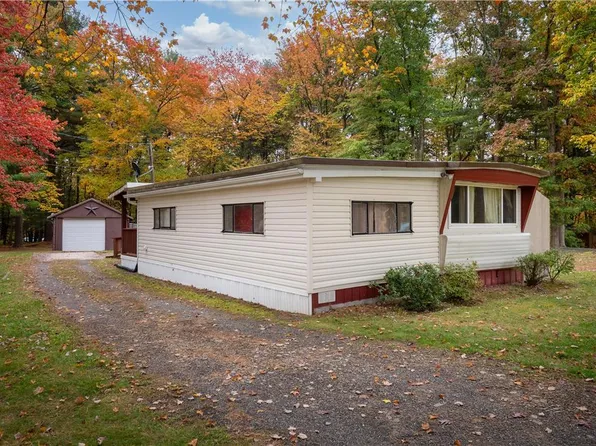 1105 Summer Mountain Rd, Palmerton, PA 18071