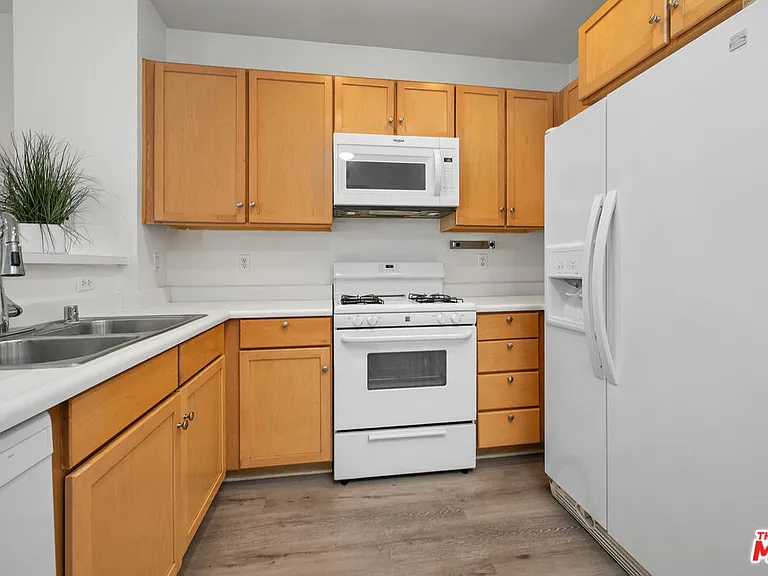 6400 Crescent Park E #217 — Photo 24