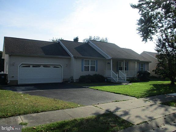 2nd image of 29660 Penny Ln