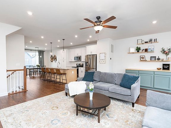 2nd image of 3177 Horizon Rd