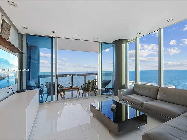 6899 Collins Ave #2208 — Photo 17
