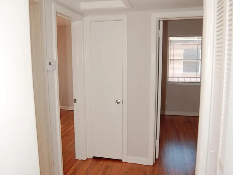 2947 W 45th St — Photo 36