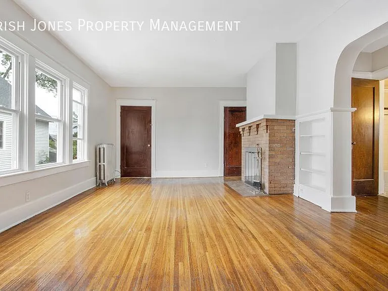 514 Tacoma Ave #2 — Photo 2