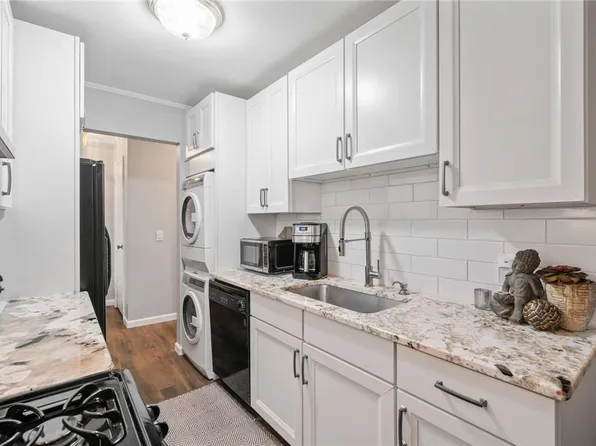 276 Temple Hill Road #2218, New Windsor, NY 12553