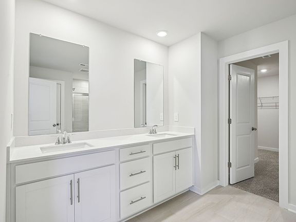 Primary Suite Bathroom