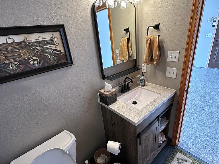 14007 N Horseshoe Lake Rd — Photo 24