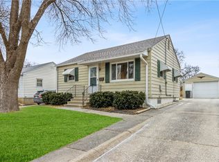 2113 61st St, Des Moines, IA 50322